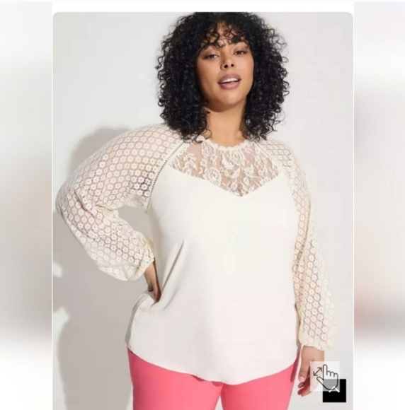 🍁🍂⚘️NWOT TORRID 2 Georgette Lace Mix Sleeve Top - Picture 1 of 6